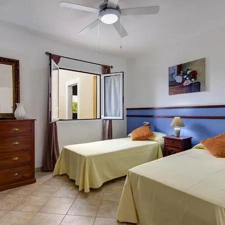 Tali 3 Bedroom Villa, Cala'n Blanes Villa