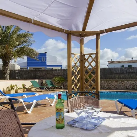 Tali 3 Bedroom Villa, Cala'n Blanes Cala'N Blanes (Menorca)